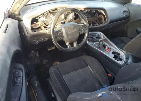 2021 Dodge Challenger Sxt z USA, uszkodzony, nr VIN 2C3CDZAG6MH635182